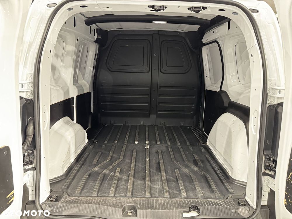 Nissan Townstar - 11