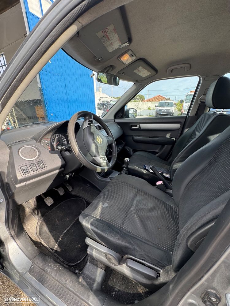 Suzuki Swift 1.3 DDiS GL - 9