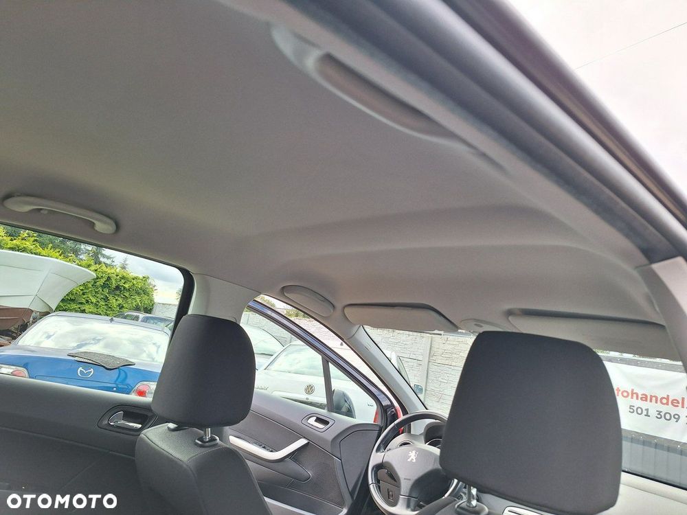 Peugeot 308 1.6 Premium Plus - 25
