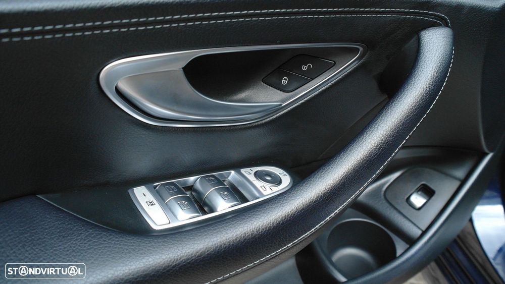 Mercedes-Benz E 300 de AMG Line - 40