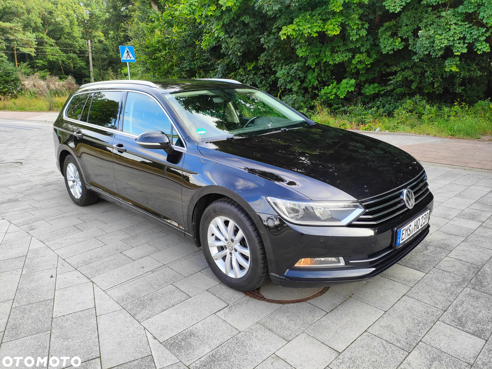 Volkswagen Passat Variant 1.6 TDI (BlueMotion Technology) DSG Trendline - 3