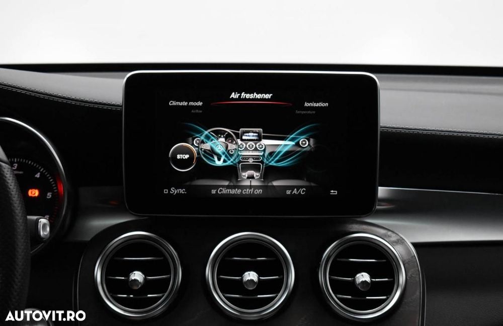 Mercedes-Benz GLC - 12