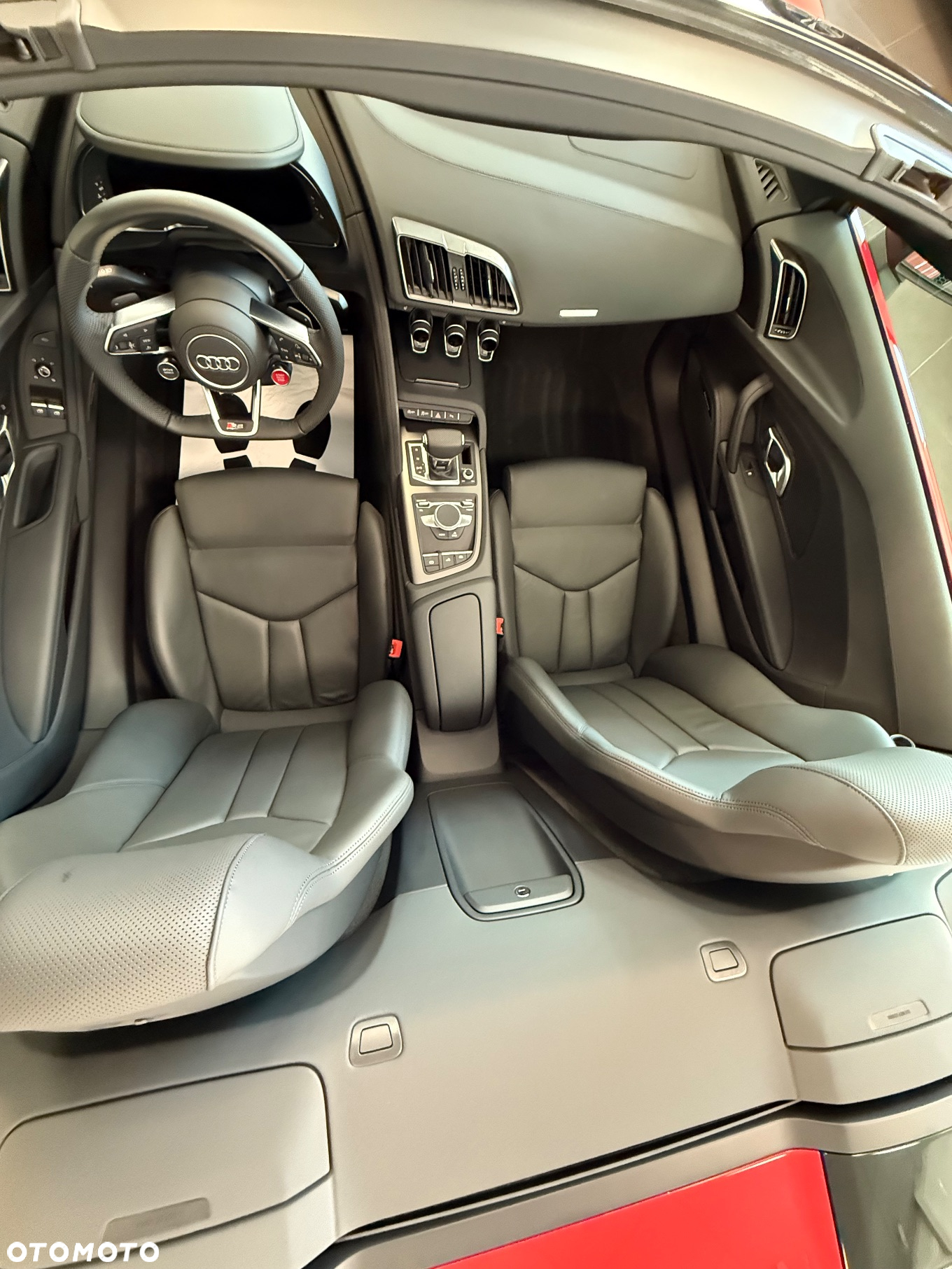 Audi R8 Coupé - 12