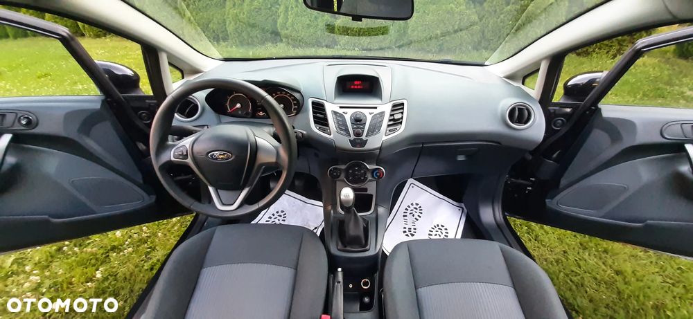 Ford Fiesta - 33