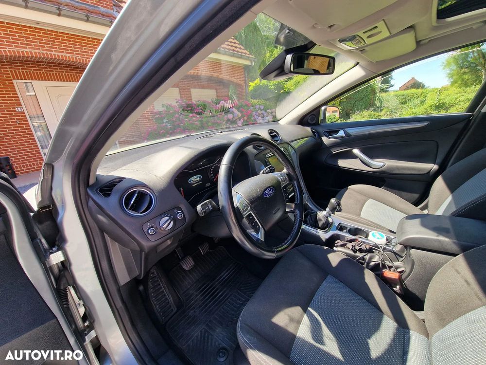 Ford Mondeo - 6