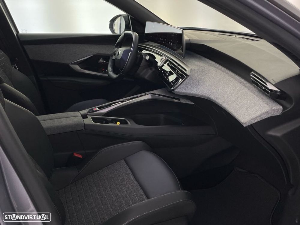 Peugeot 3008 1.2 Hybrid Allure e-DCS6 - 21