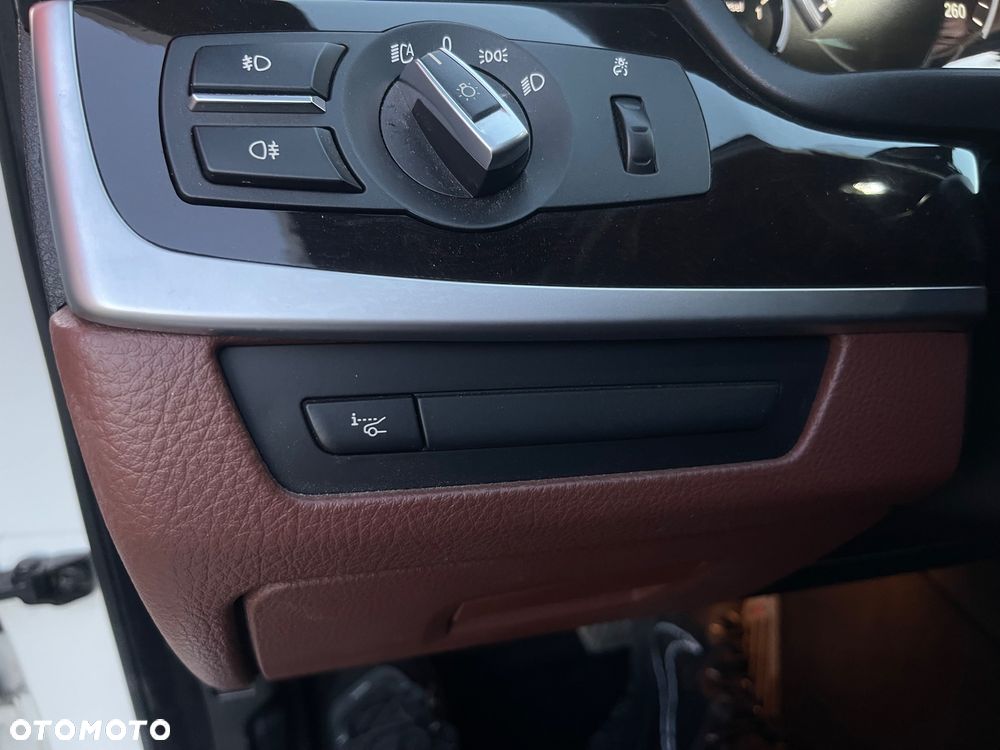 BMW Seria 5 - 26