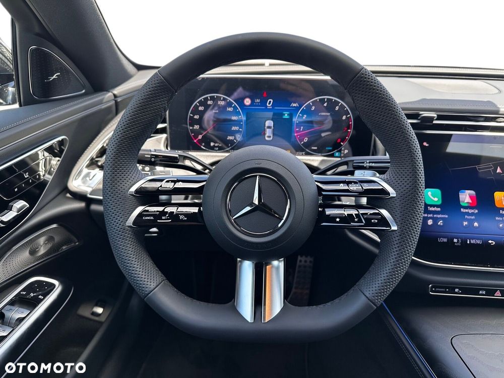 Mercedes-Benz Klasa E 200 mHEV 4-Matic AMG 9G-Tronic - 8