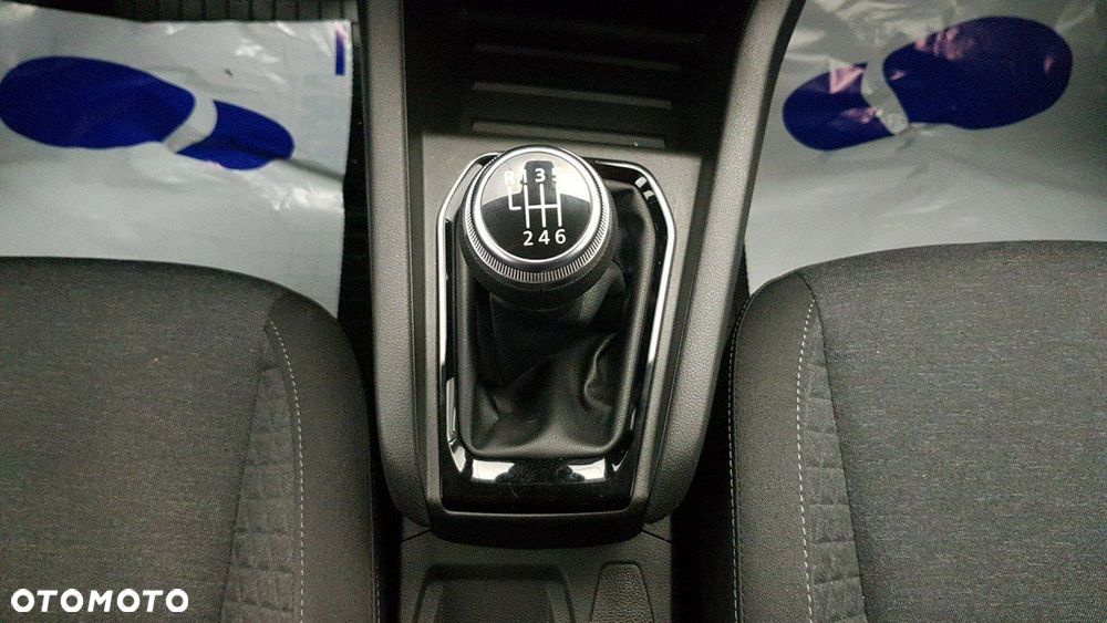 Renault Clio - 24