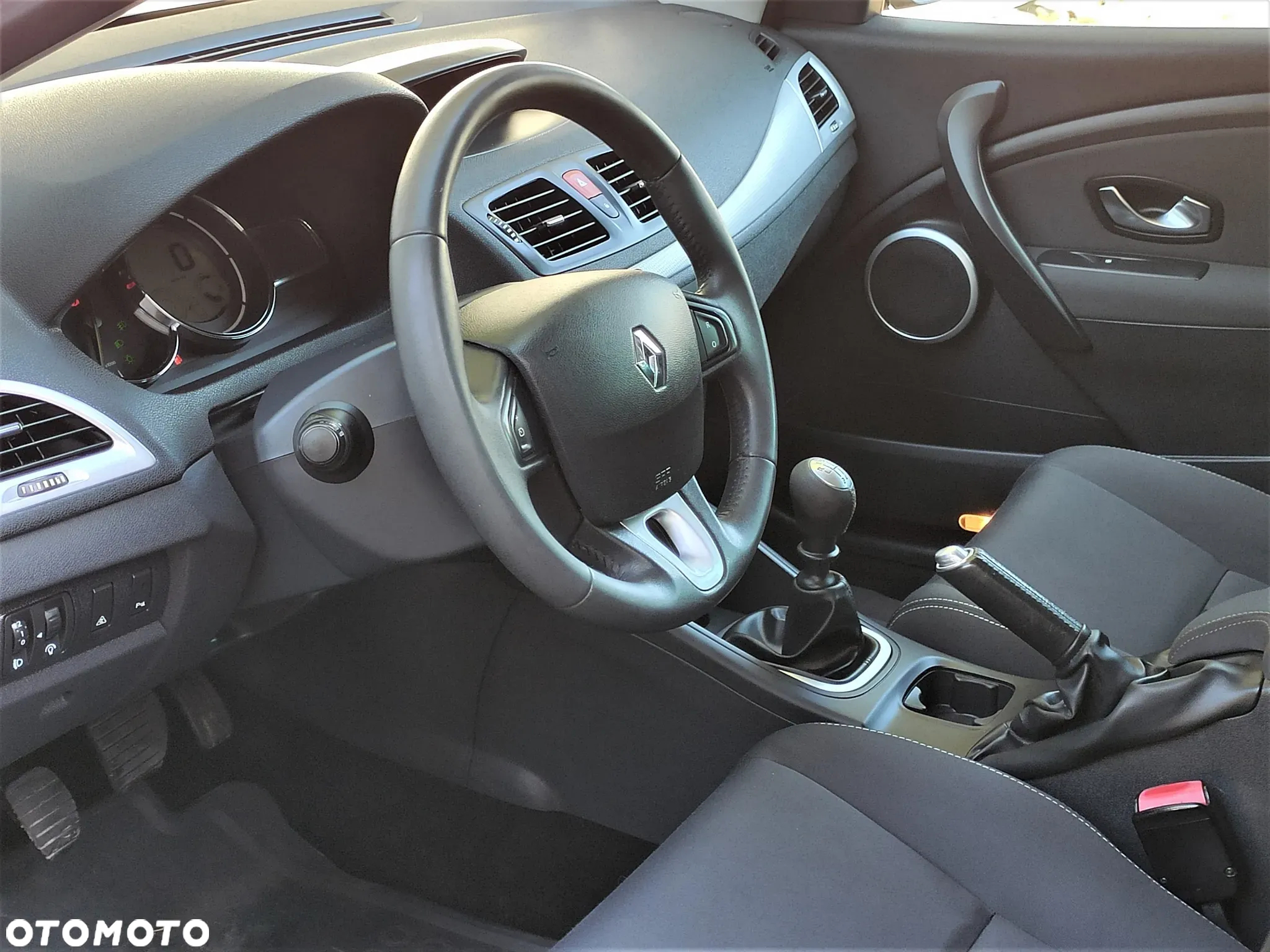 Renault Megane 1.6 16V Authentique - 6