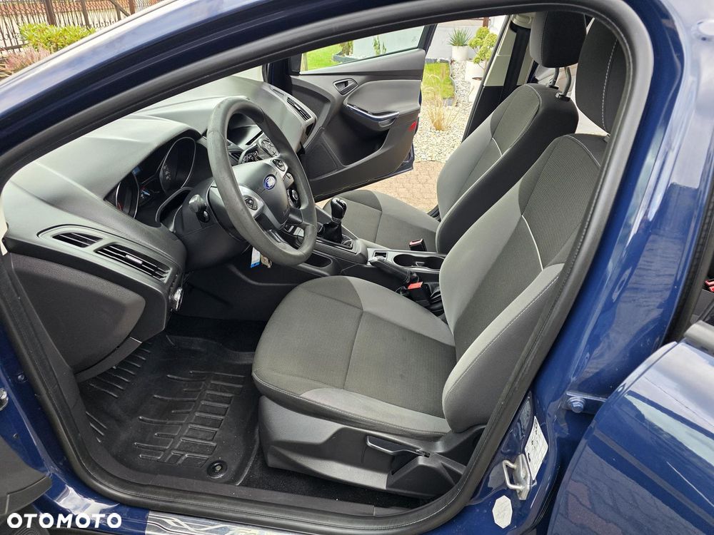 Ford Focus 1.0 EcoBoost Trend - 19