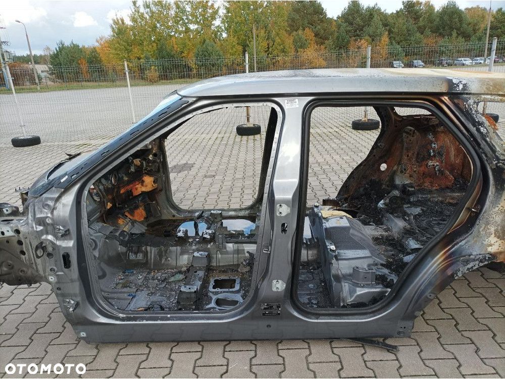 RANGE ROVER EVOQUE II L551 PRÓG SŁUPEK LEWY DŁUGI JBC2409 - 1