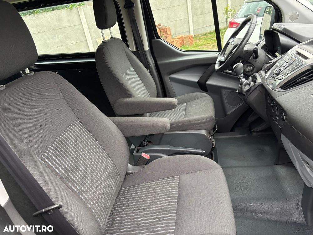 Ford Transit Custom - 13
