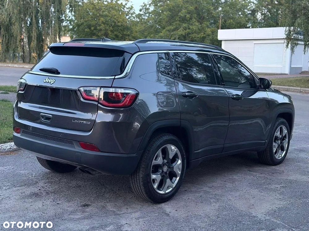 Jeep Compass - 8