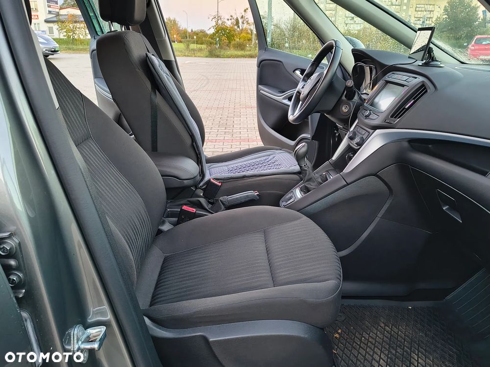 Opel Zafira - 12