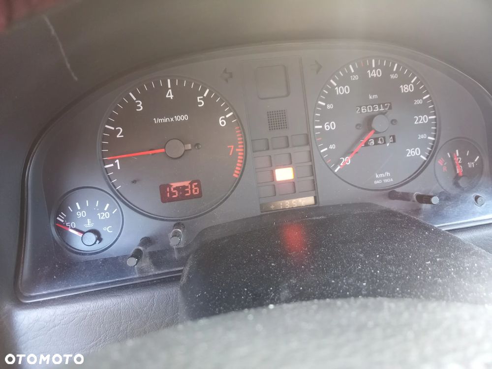 Audi Cabriolet 1.8 - 9