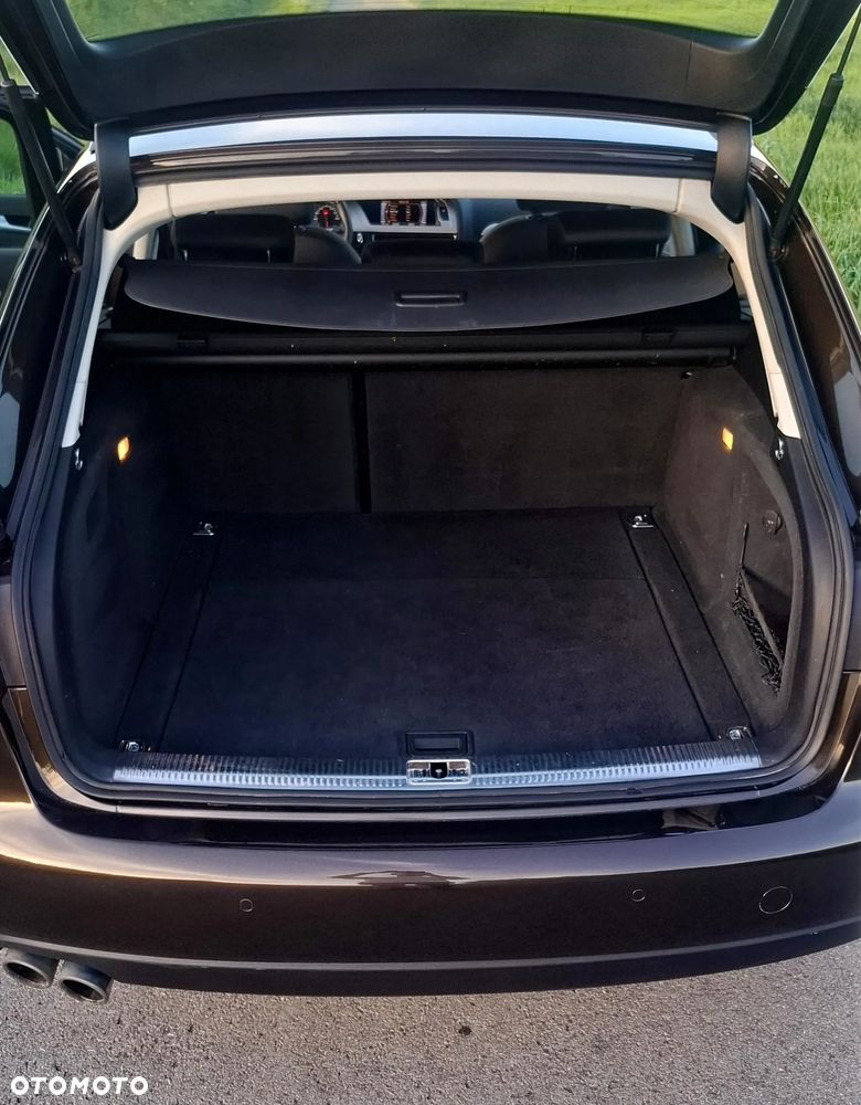 Audi A4 Avant 2.0 TDI DPF Ambiente - 9