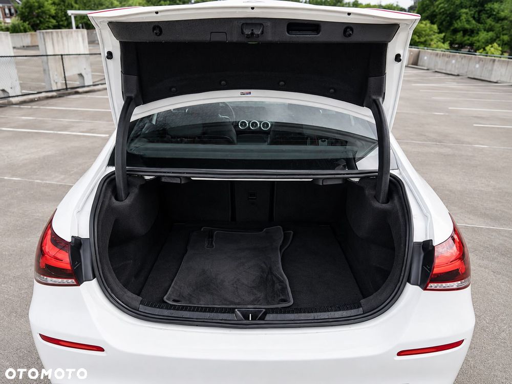 Mercedes-Benz Klasa A 220 4Matic 7G-DCT - 33