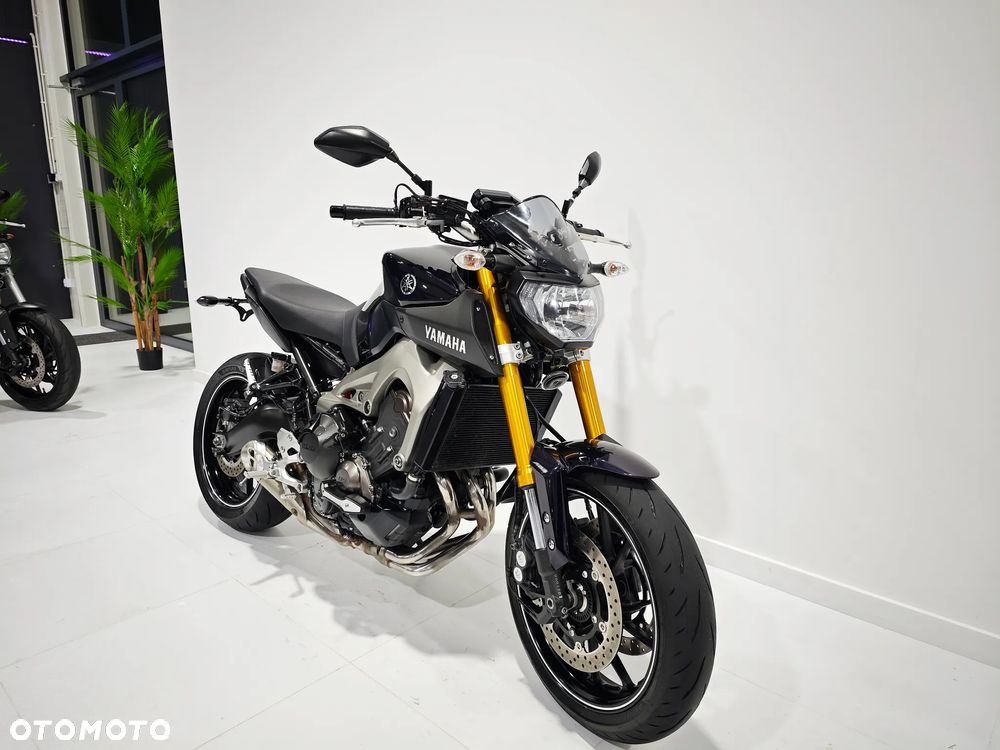 Yamaha MT - 6