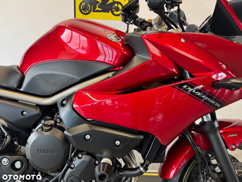 Yamaha XJ - 12