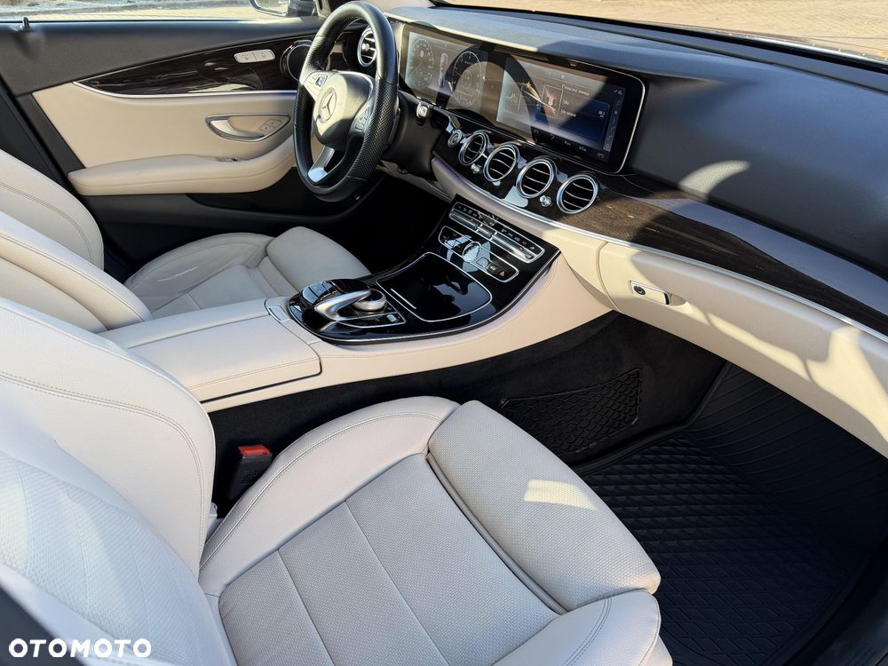 Mercedes-Benz Klasa E 220 d 9G-TRONIC - 18
