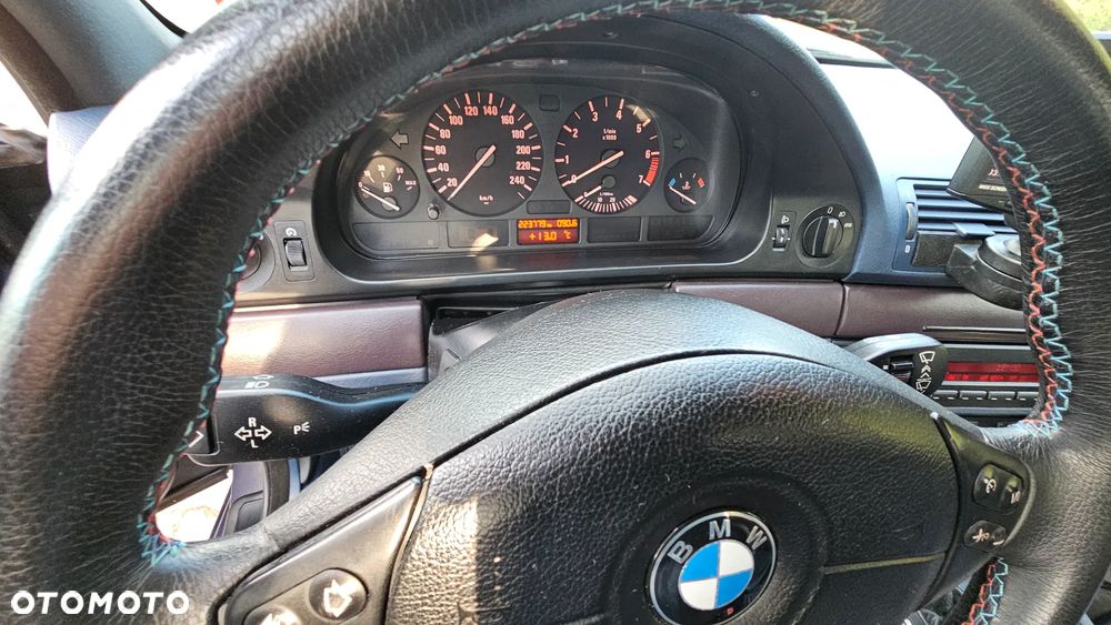BMW Seria 5 - 24