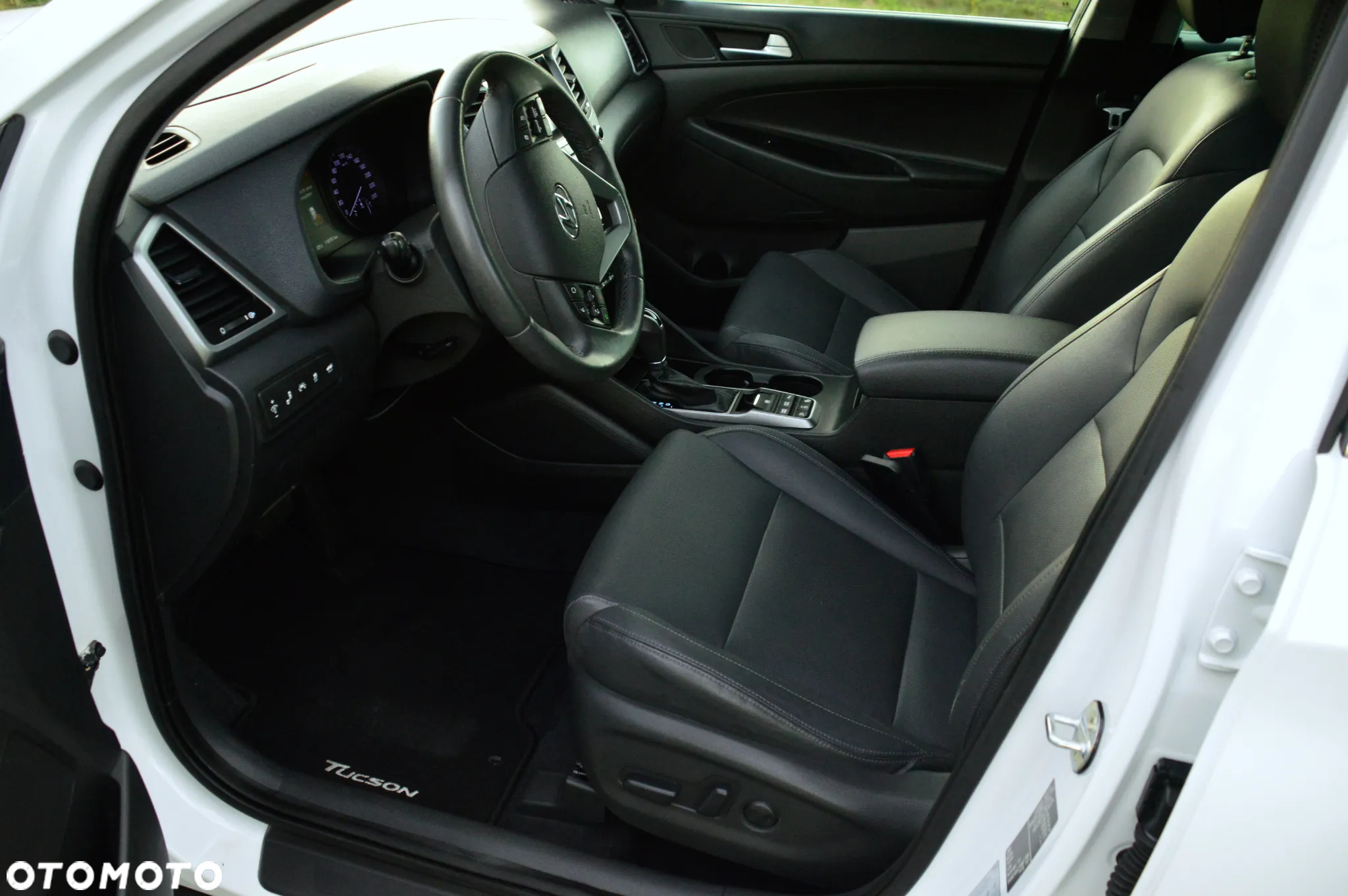 Hyundai Tucson 1.6 T-GDi Premium 4WD DCT - 24