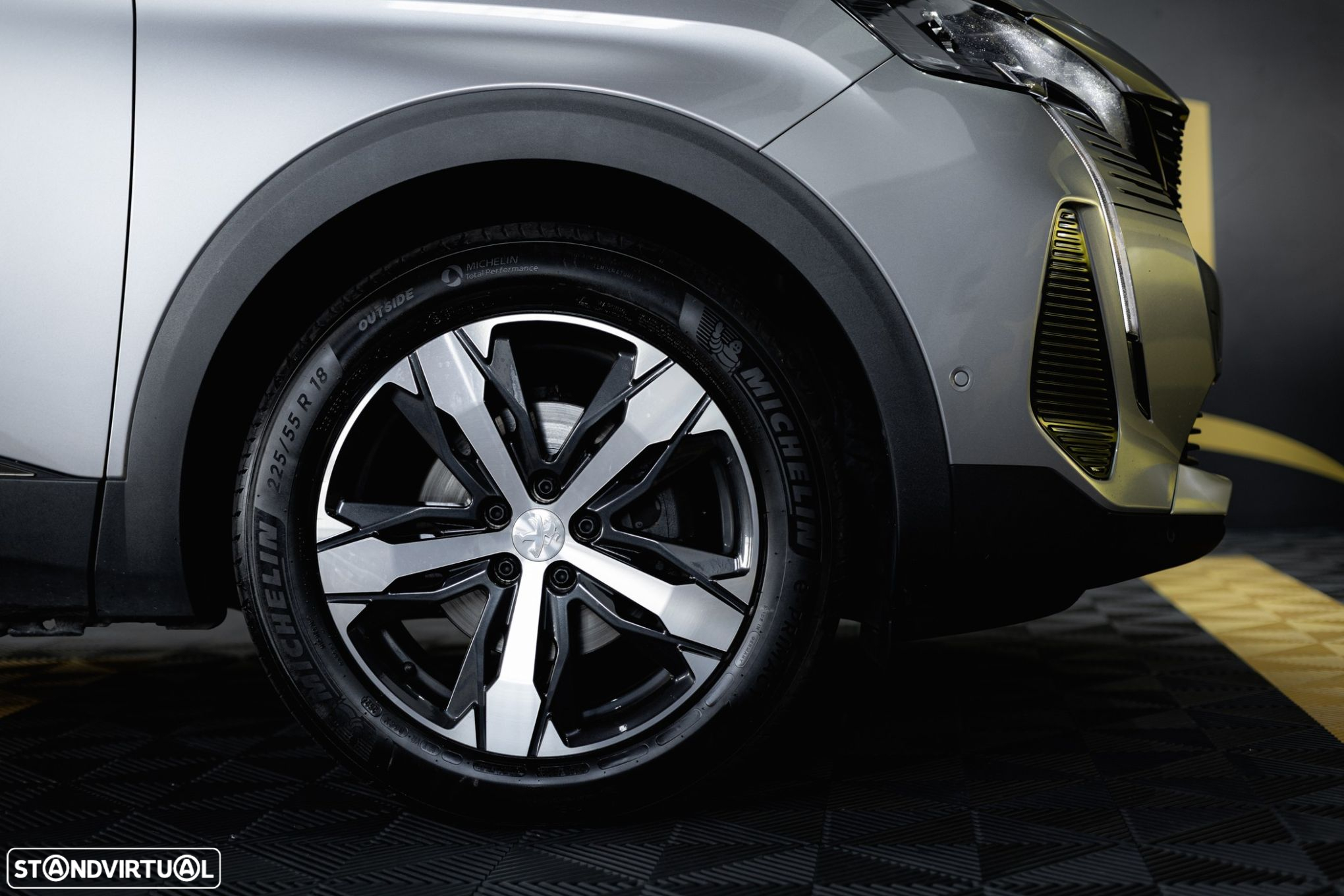 Peugeot 5008 BlueHDI 130 EAT8 Allure - 12