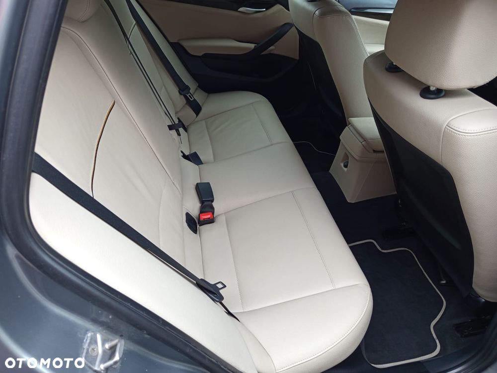 BMW X1 xDrive20d - 21