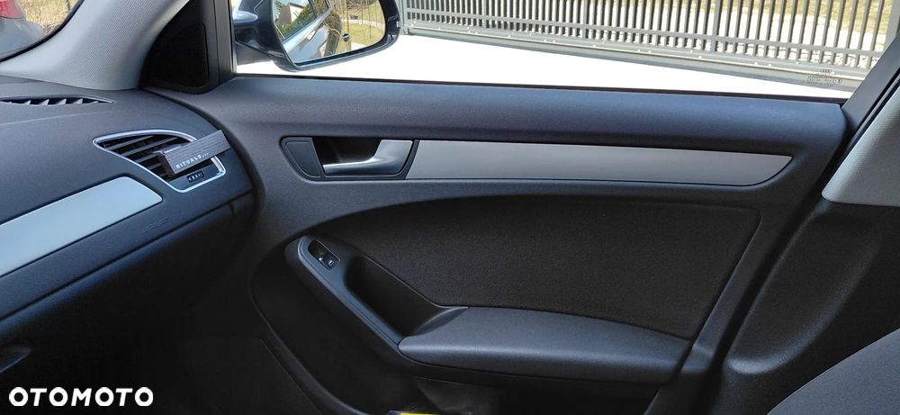 Audi A4 Avant 2.0 TDI - 23