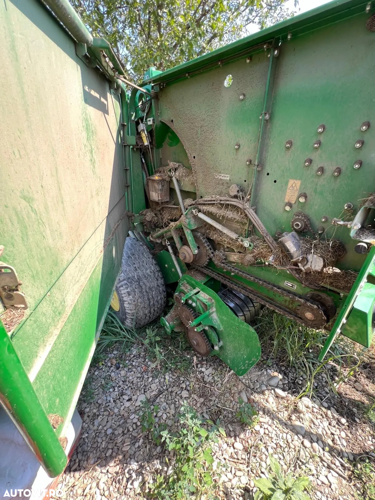 John Deere F440E - 8