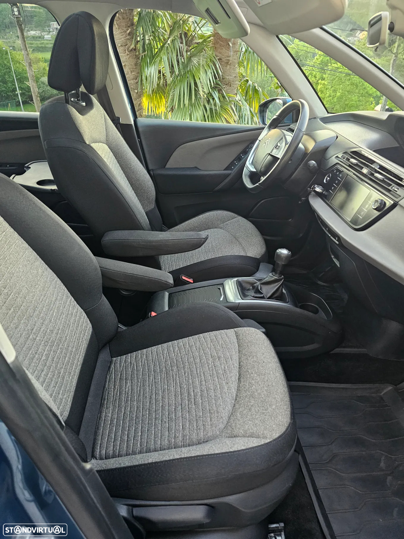 Citroën C4 Picasso PureTech 130 Stop&Start SHINE - 19