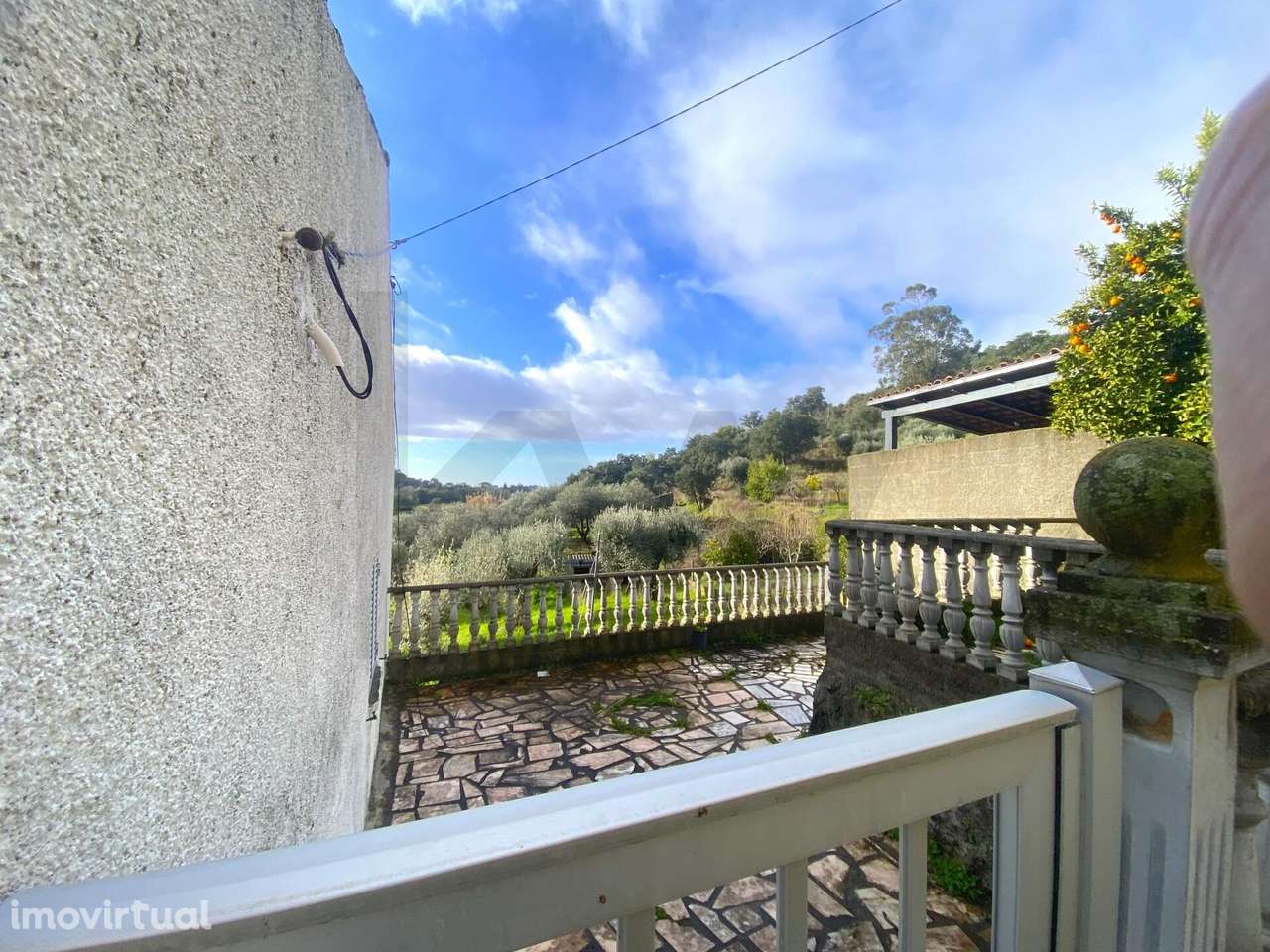 OPORTUNIDADE: Moradia + 2 Casas para Recuperar, Terreno e Vistas Única - Grande imagem: 3/42