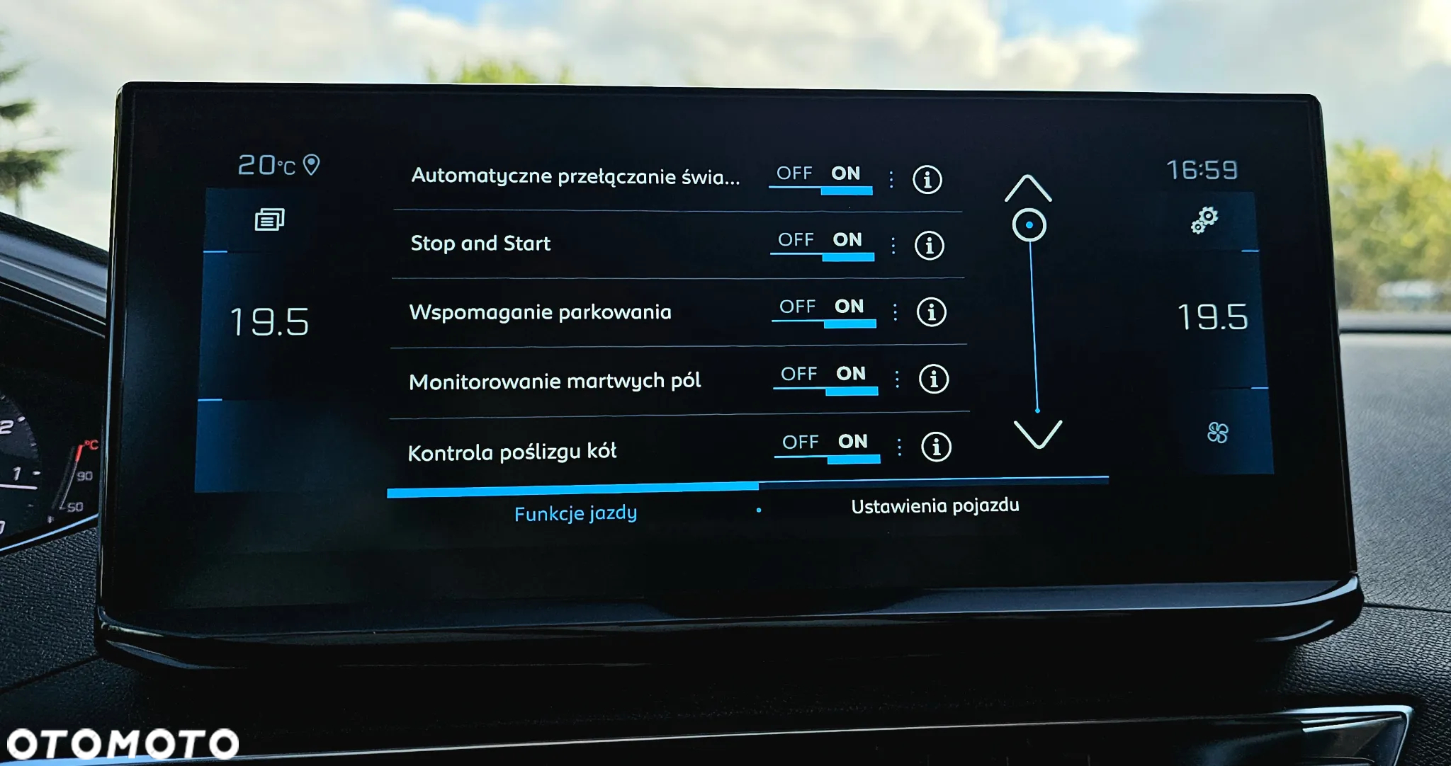 Peugeot 3008 PureTech 130 Stop & Start GPF EAT8 Allure - 32