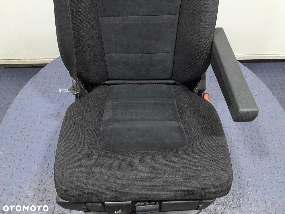 IVECO STRALIS AS440S 16-19 FOTEL PASAŻERA EUROPA PNEUMATYCZNY - 2