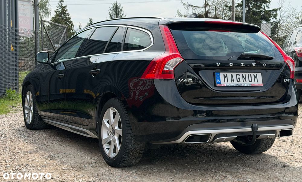 Volvo V60 D4 Drive-E Momentum - 35