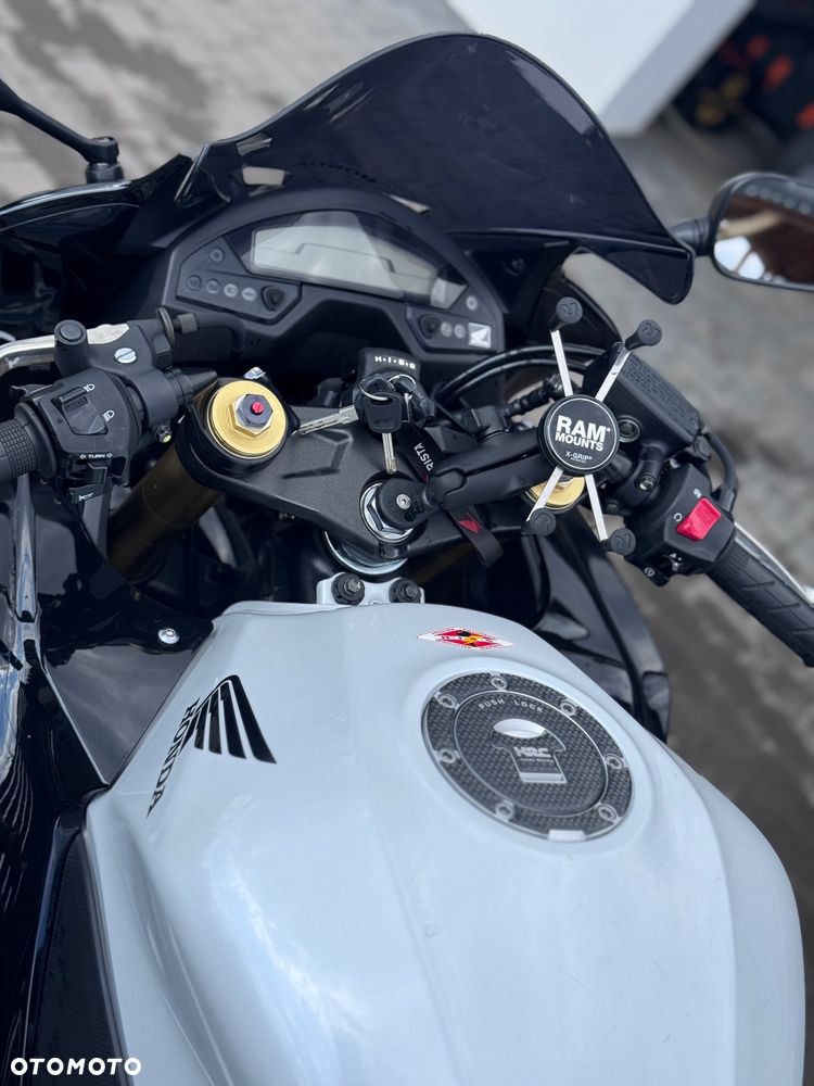 Honda CBR - 4