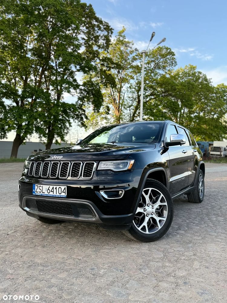 Jeep Grand Cherokee - 1