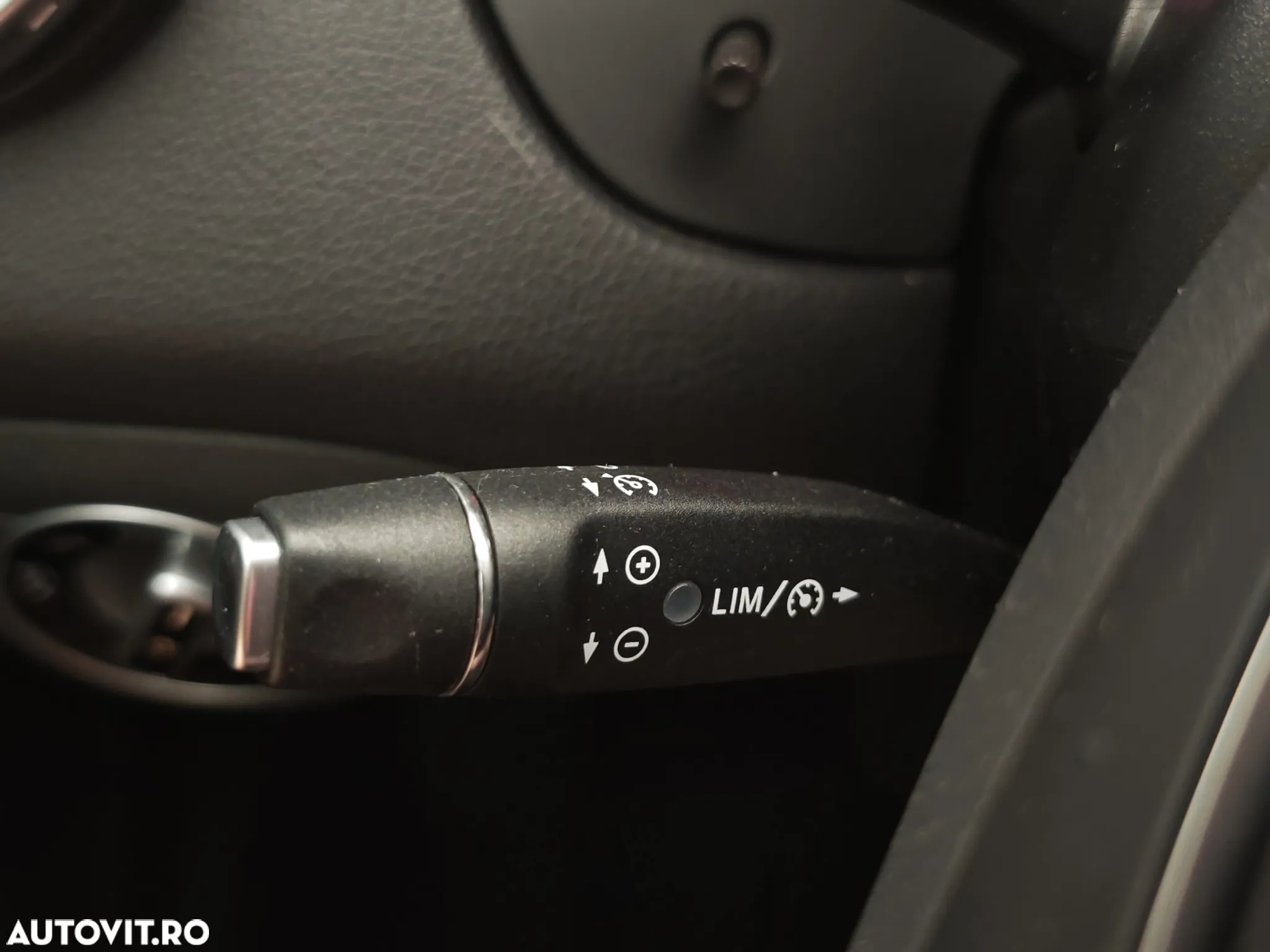 Mercedes-Benz GLA 200 d 4MATIC Aut. - 13