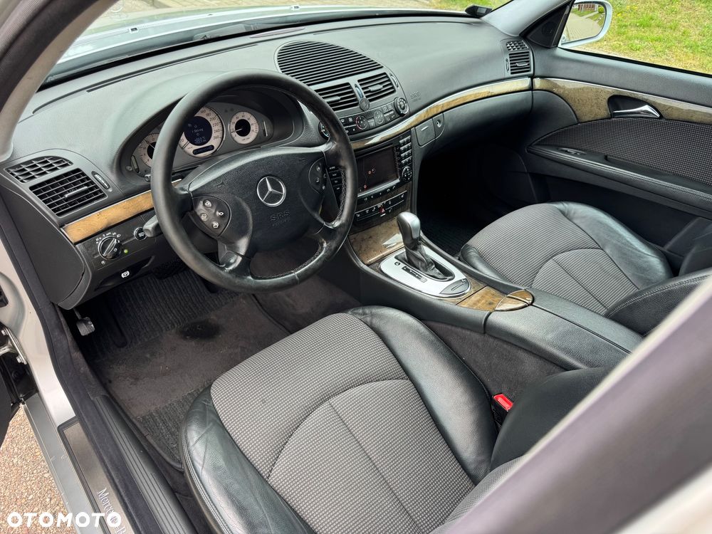 Mercedes-Benz Klasa E 200 Kompressor Automatik Avantgarde Sport Edition - 24