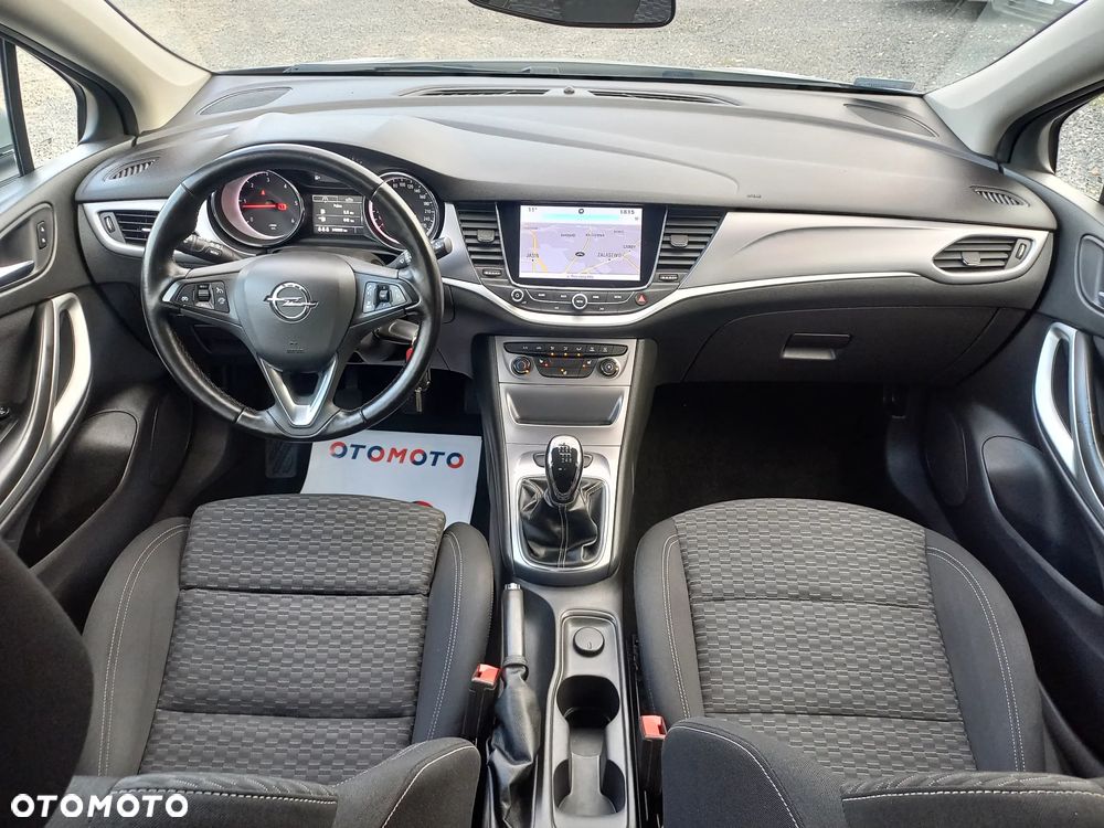 Opel Astra 1.6 CDTI Enjoy - 19