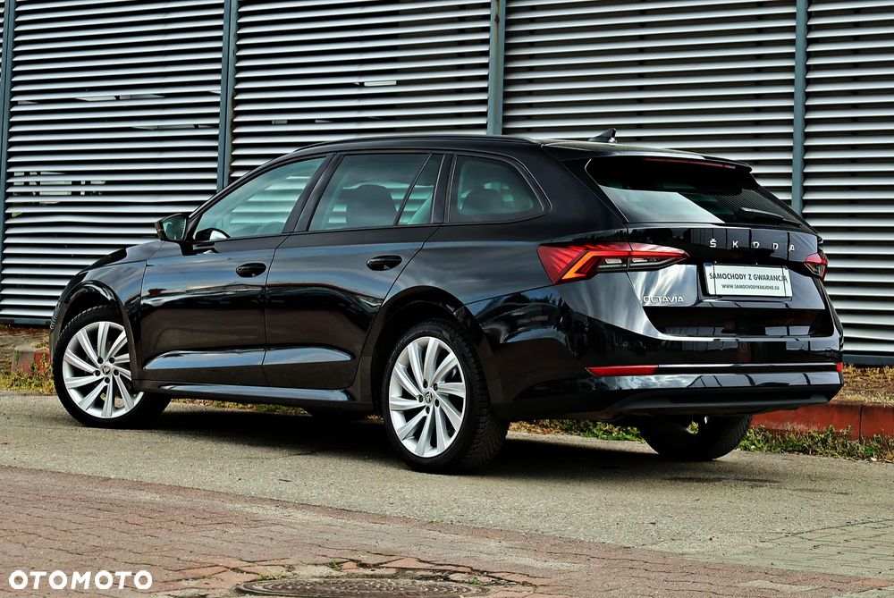Skoda Octavia 2.0 TDI Ambition DSG - 9