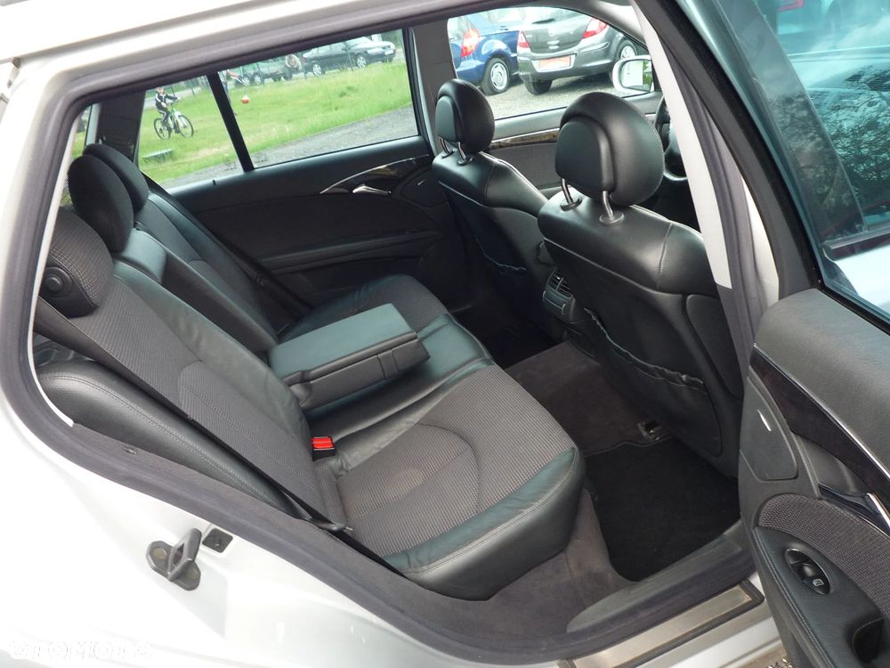 Mercedes-Benz Klasa E 220 CDI T Avantgarde - 28
