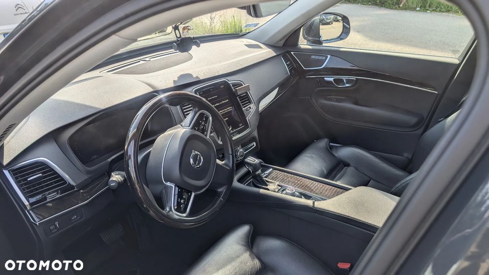 Volvo XC 90 - 3
