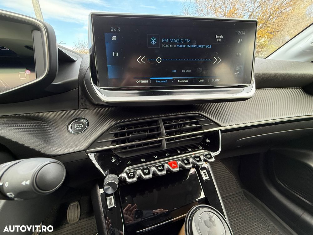 Peugeot 208 1.2 L PureTech STT Allure Pack - 13