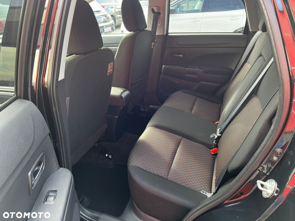 Mitsubishi ASX 1.6 Intense Plus Navi Blue Edition - 22