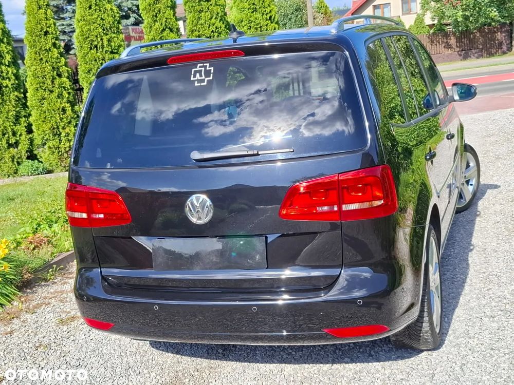 Volkswagen Touran 2.0 TDI DPF Highline DSG - 13