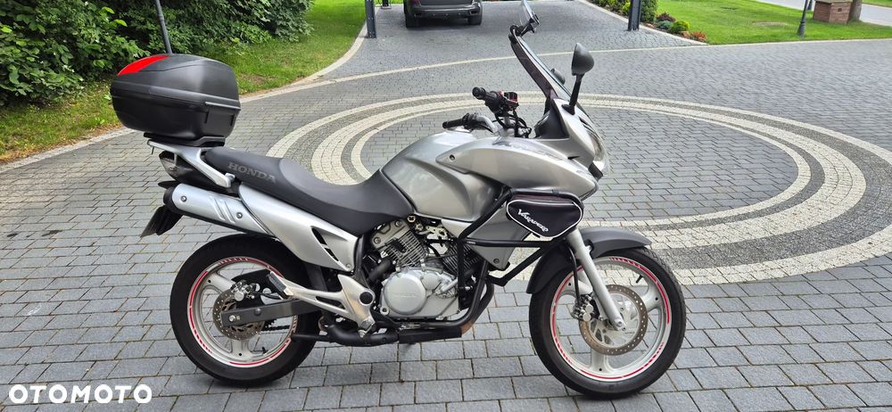 Honda XL - 1
