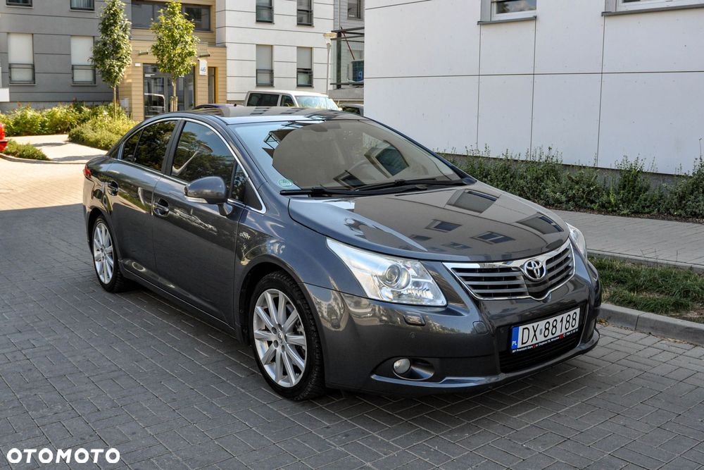 Toyota Avensis - 6