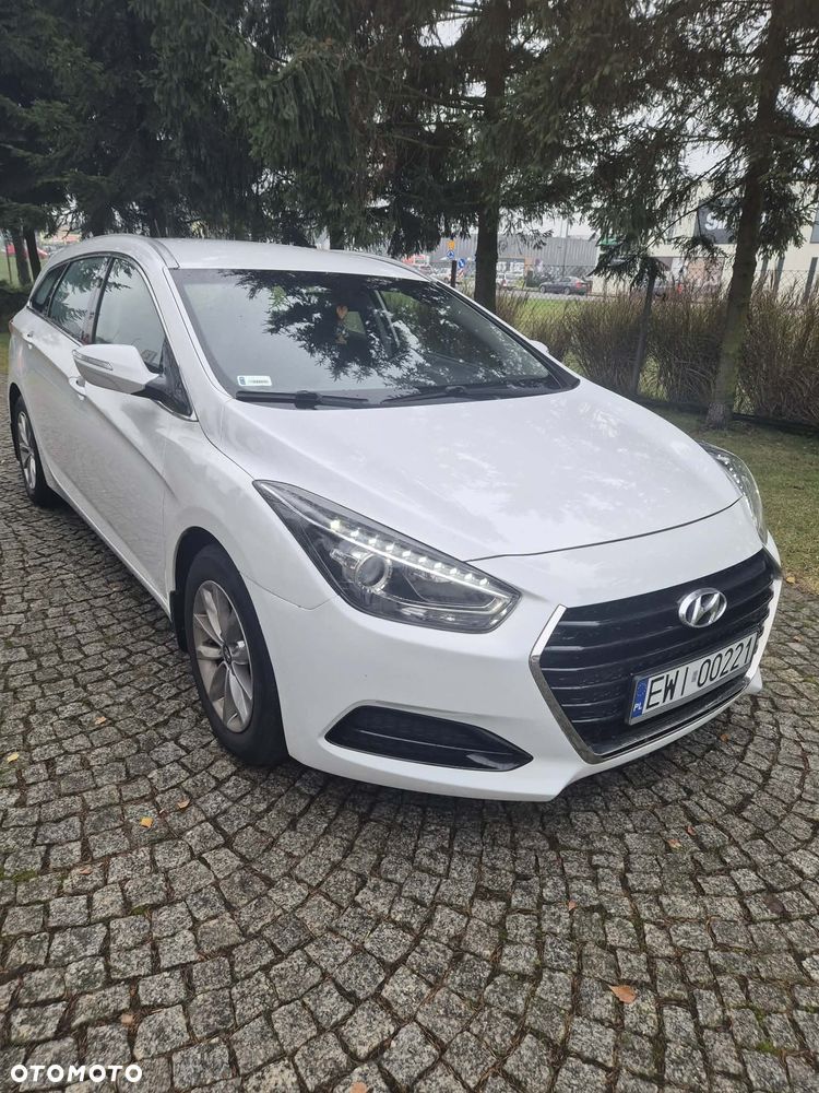 Hyundai i40 1.7 CRDi Comfort DCT - 1